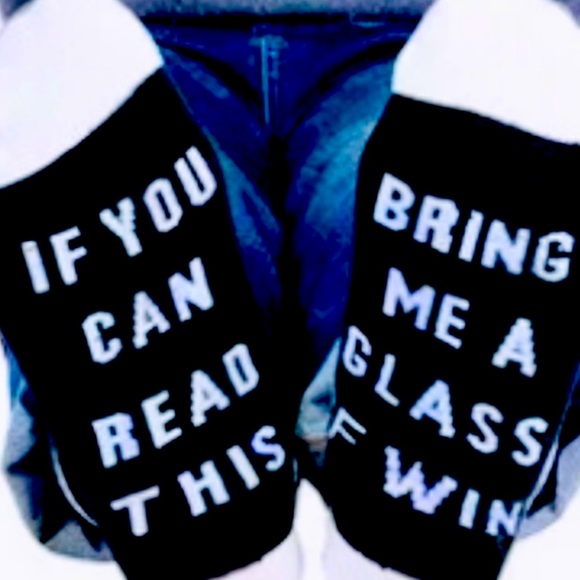 NEW If You Can Read This Socks | Bring Me Wine - Picture 4 of 6